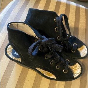 FLY LONDON YLFA Wedges